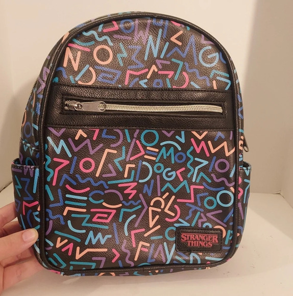 Funko Netflix Stranger Things Retro 80's Mini Bookbag/Backpack - Picture 1 of 9
